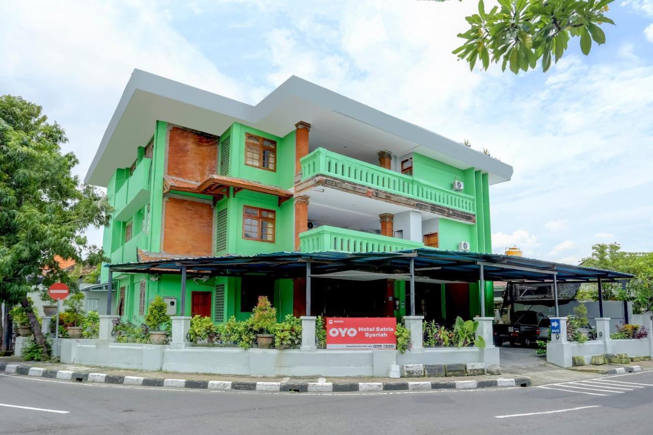 OYO 90089 Hotel Satria Syariah Denpasar  Bagian luar foto