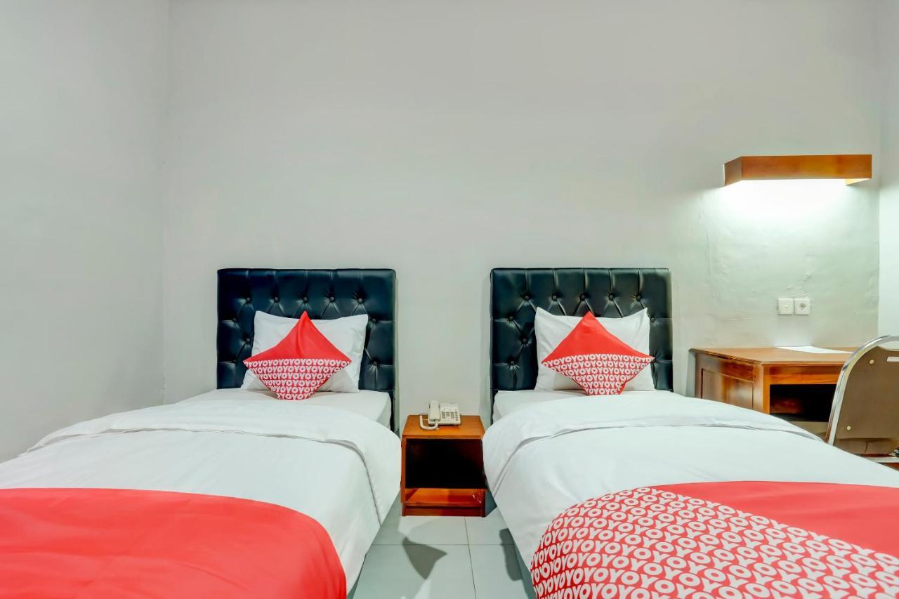 OYO 90089 Hotel Satria Syariah Denpasar  Bagian luar foto