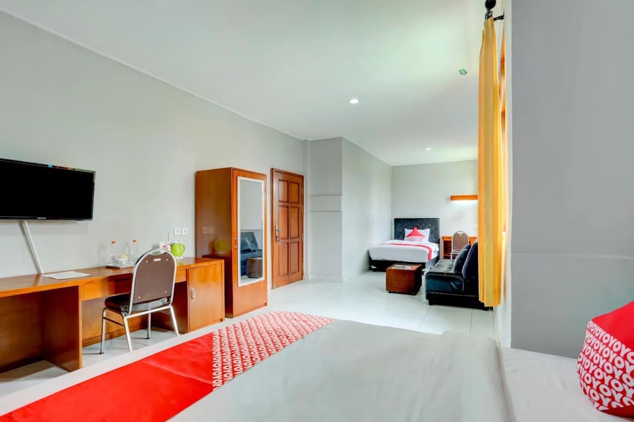 OYO 90089 Hotel Satria Syariah Denpasar  Bagian luar foto