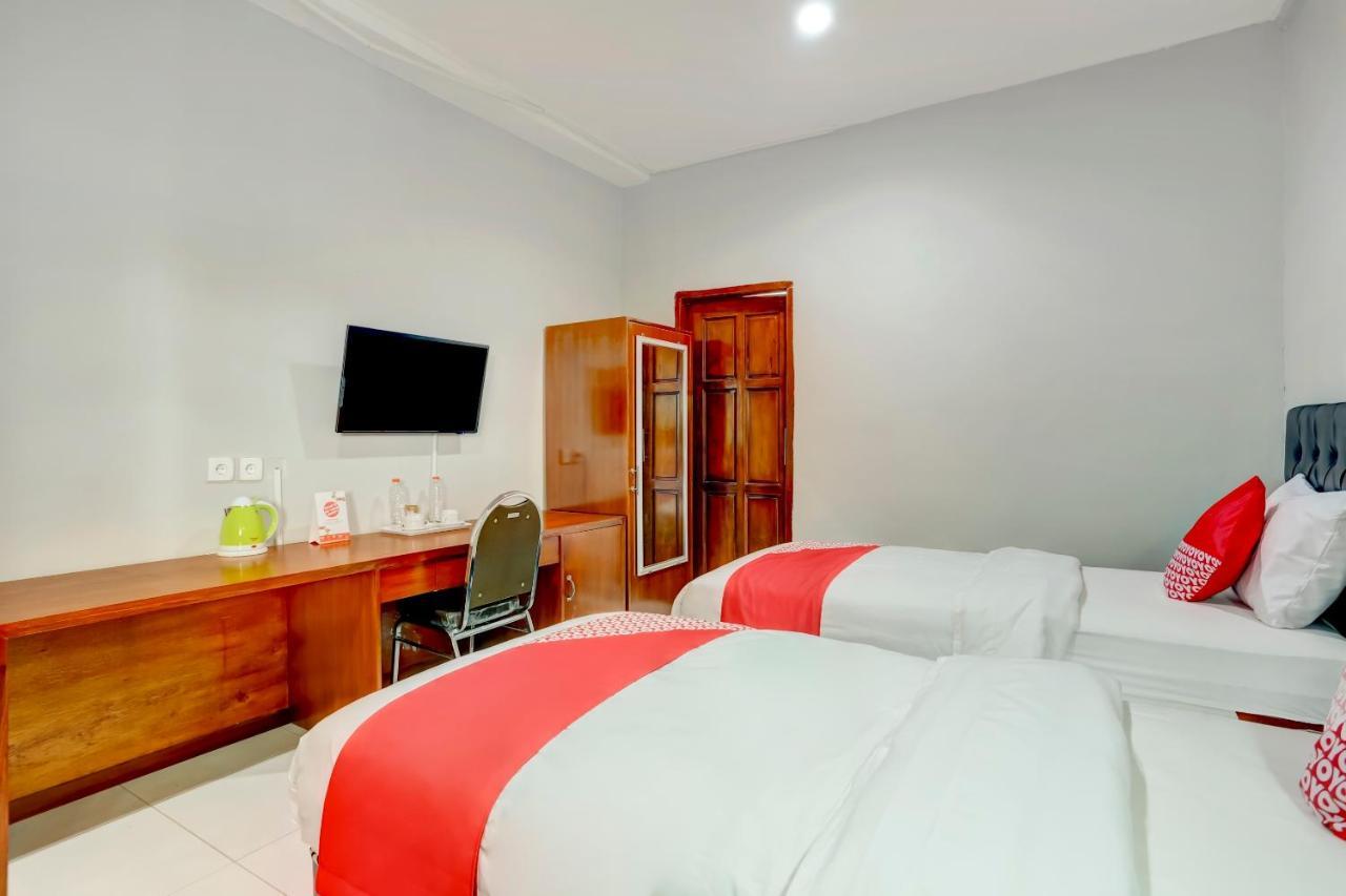 OYO 90089 Hotel Satria Syariah Denpasar  Bagian luar foto