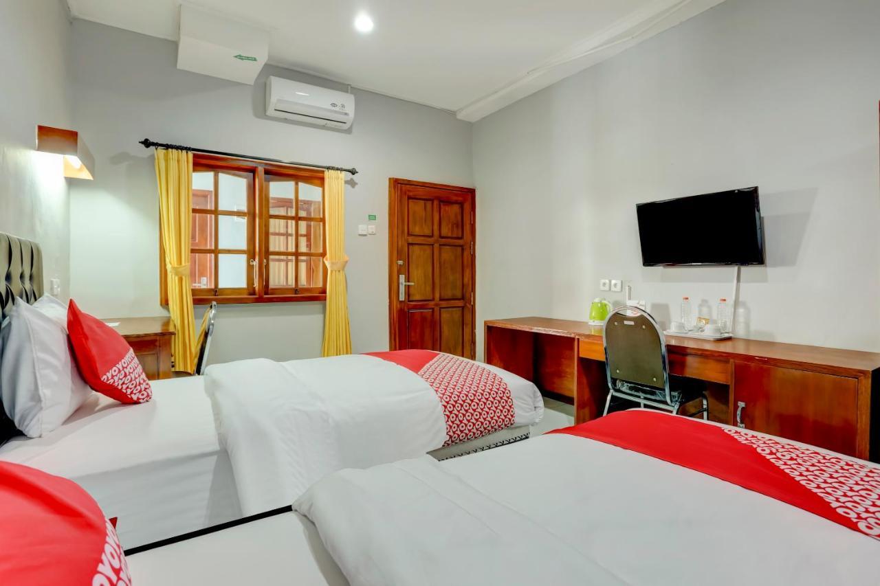 OYO 90089 Hotel Satria Syariah Denpasar  Bagian luar foto